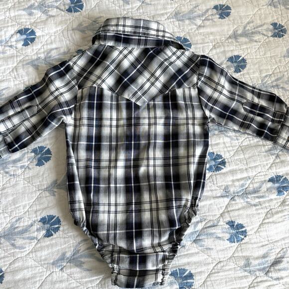 Red River Baby Pearl Snap WESTERN Bodysuits Long Sleeve Plaid & Denim 3-6 Months - Picture 5 of 10